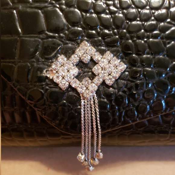 Ole Gift Evening Clutch Black Patent Leather with Alligator Embossing - Picture 5 of 5